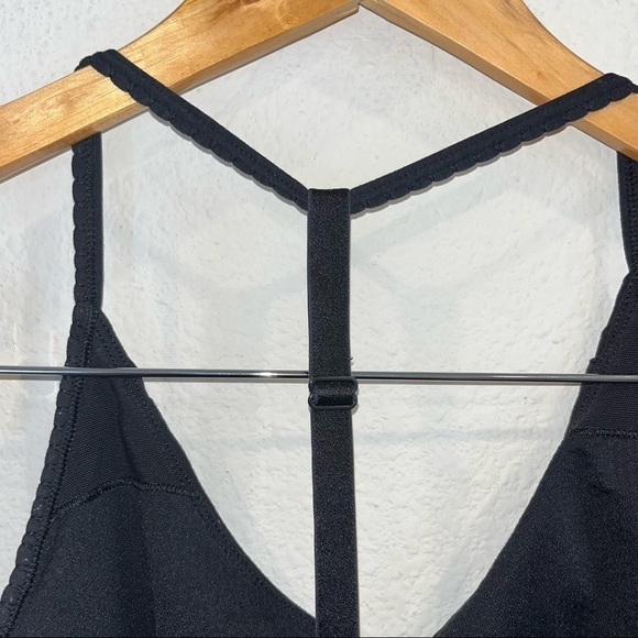 Lululemon size 8 black Aphrodite adjustable t strap tank top - Picture 3 of 7